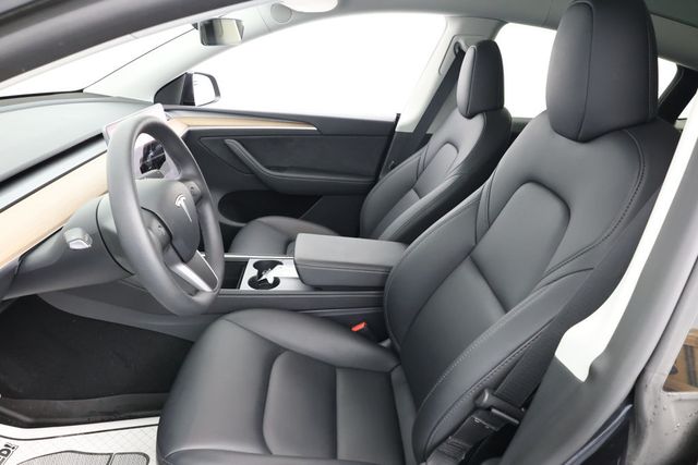 2025 Tesla Model Y Performance AWD *Ltd Avail* - 22938803 - 20