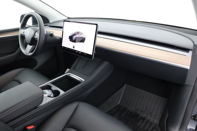 2025 Tesla Model Y Performance AWD *Ltd Avail* - 22938803 - 25