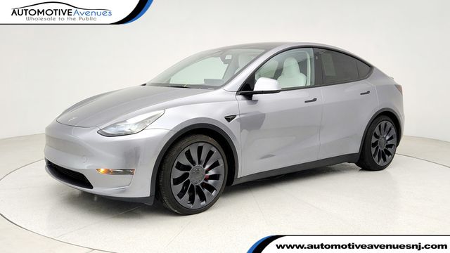 2025 Tesla Model Y Performance AWD *Ltd Avail* with White & Black Premium Interior - 22941489 - 0
