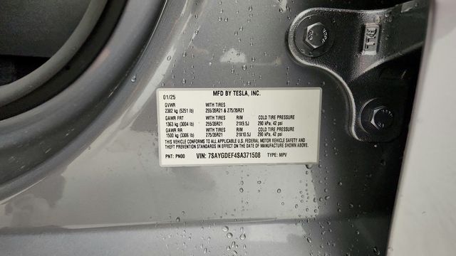 2025 Tesla Model Y Performance AWD *Ltd Avail* with White & Black Premium Interior - 22941489 - 23