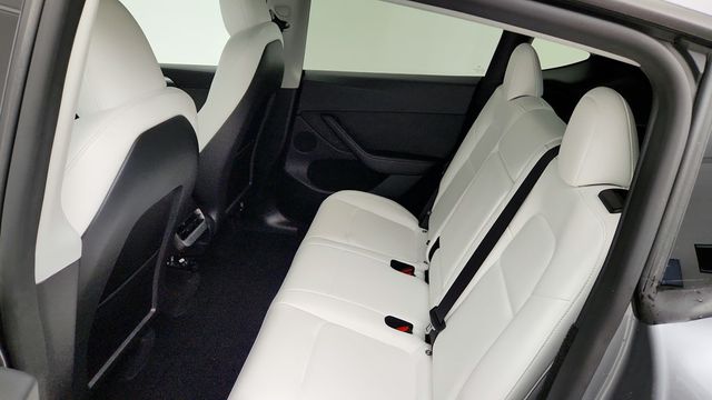 2025 Tesla Model Y Performance AWD *Ltd Avail* with White & Black Premium Interior - 22941489 - 25