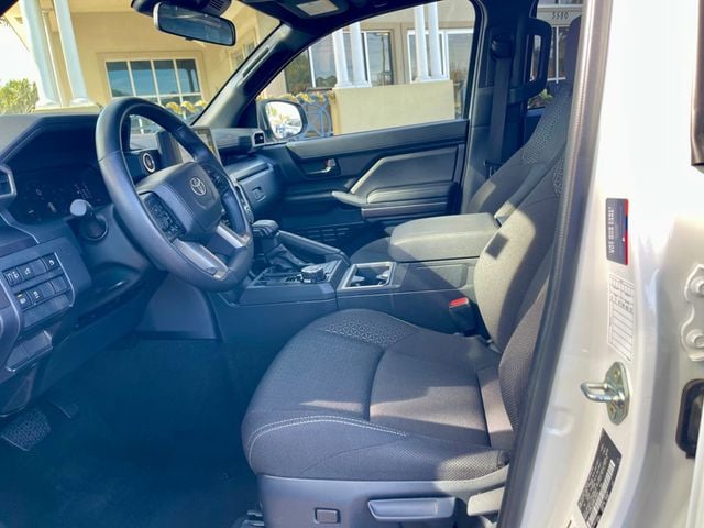 2025 Toyota 4Runner SR5 - 22948216 - 9