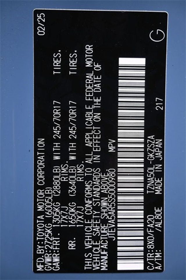 2025 Toyota 4Runner SR5 2WD - 22983096 - 8