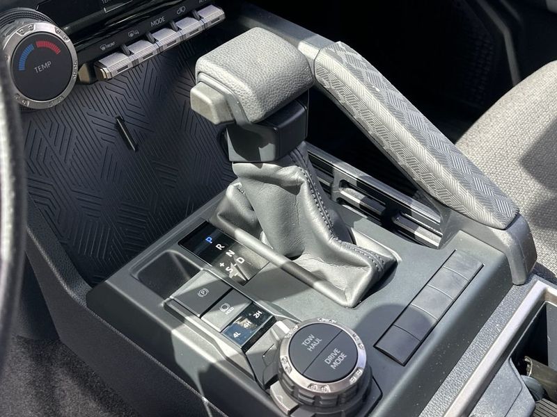 2025 Toyota 4Runner SR5 4WD - 22984247 - 19