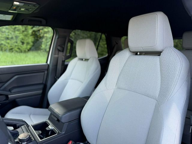2025 Toyota 4Runner SR5 4WD - 23067424 - 17