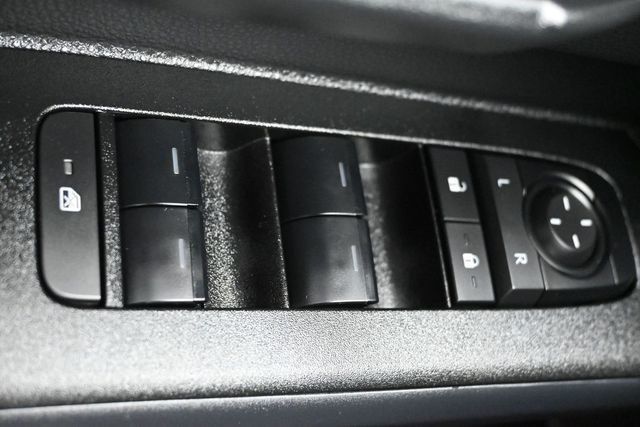 2025 Toyota 4Runner SR5 4WD - 23058427 - 22