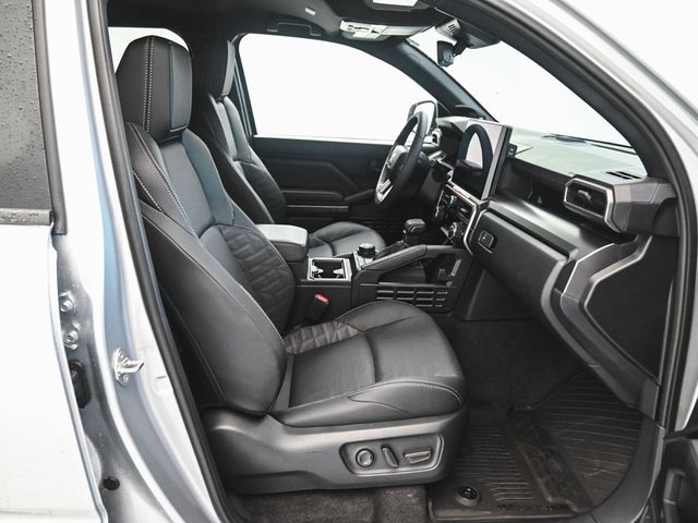 2025 Toyota 4Runner TRD Off-Road Premium - 22928213 - 28