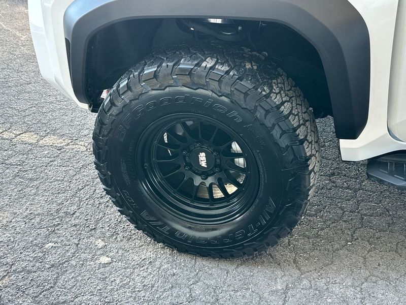 2025 Toyota 4Runner TRD Off Road Premium 4WD - 22970139 - 10