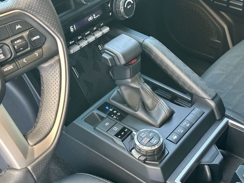 2025 Toyota 4Runner TRD Off Road Premium 4WD - 22970139 - 17