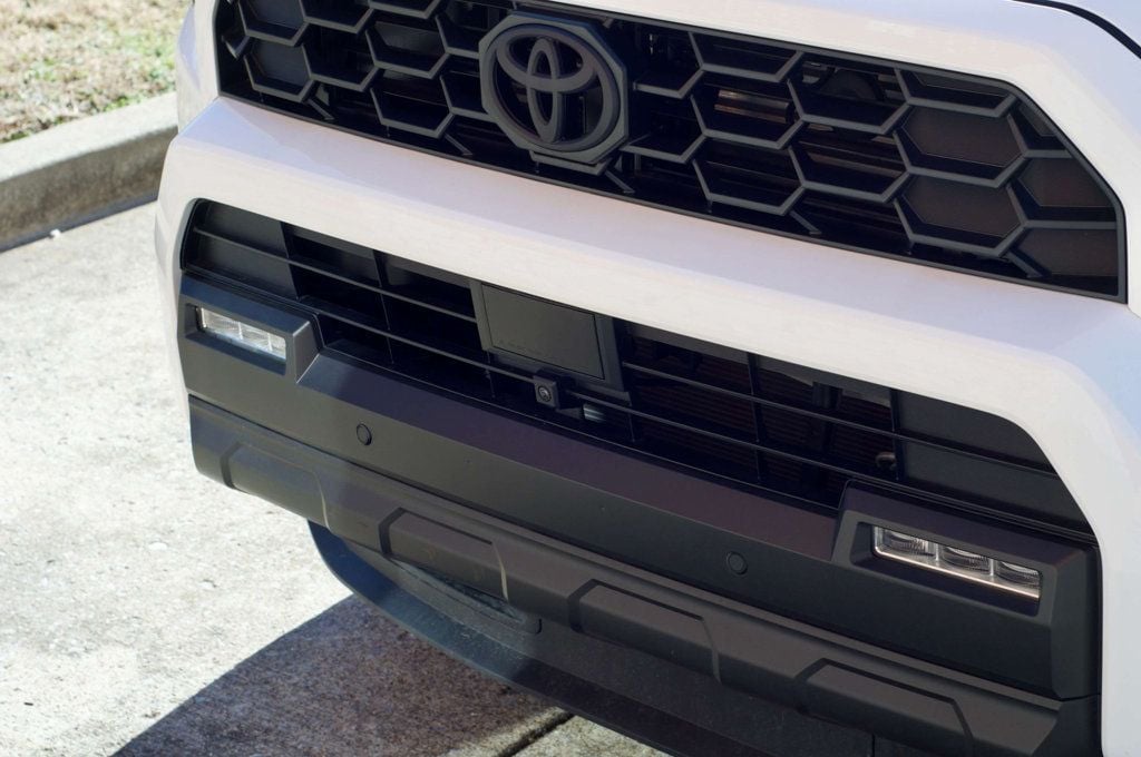 2025 Toyota 4Runner TRD-Off-Road-Premium/Heated&CooledSeats/WirelessAppleCarplay/NAV - 22977780 - 10