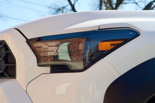 2025 Toyota 4Runner TRD-Off-Road-Premium/Heated&CooledSeats/WirelessAppleCarplay/NAV - 22977780 - 11