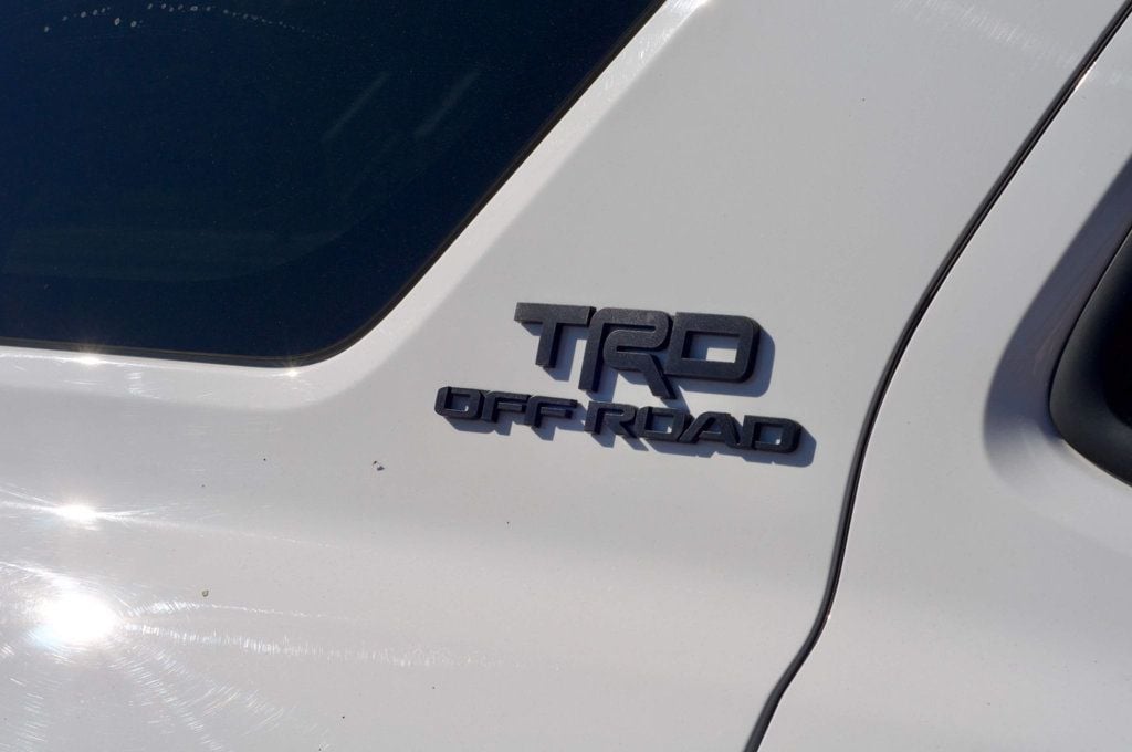 2025 Toyota 4Runner TRD-Off-Road-Premium/Heated&CooledSeats/WirelessAppleCarplay/NAV - 22977780 - 17