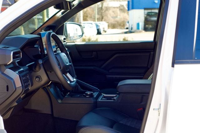 2025 Toyota 4Runner TRD-Off-Road-Premium/Heated&CooledSeats/WirelessAppleCarplay/NAV - 22977780 - 23