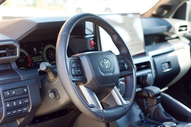 2025 Toyota 4Runner TRD-Off-Road-Premium/Heated&CooledSeats/WirelessAppleCarplay/NAV - 22977780 - 25