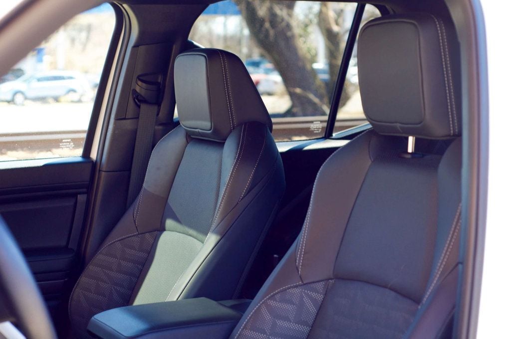 2025 Toyota 4Runner TRD-Off-Road-Premium/Heated&CooledSeats/WirelessAppleCarplay/NAV - 22977780 - 26