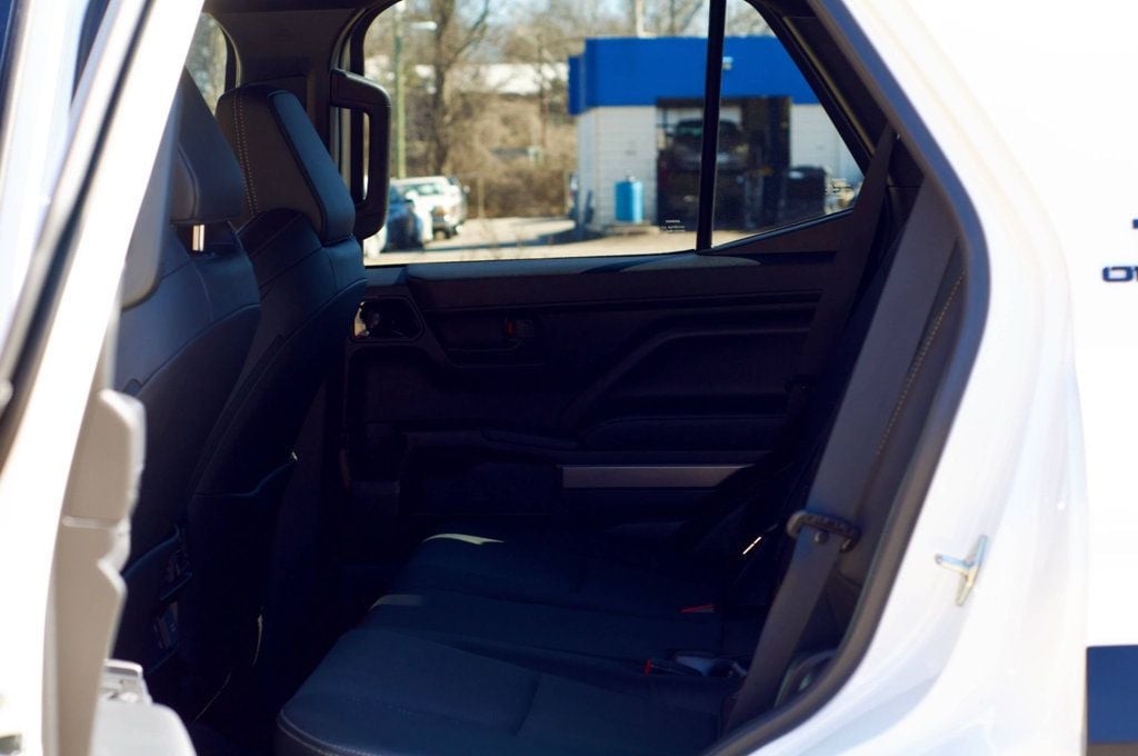 2025 Toyota 4Runner TRD-Off-Road-Premium/Heated&CooledSeats/WirelessAppleCarplay/NAV - 22977780 - 33