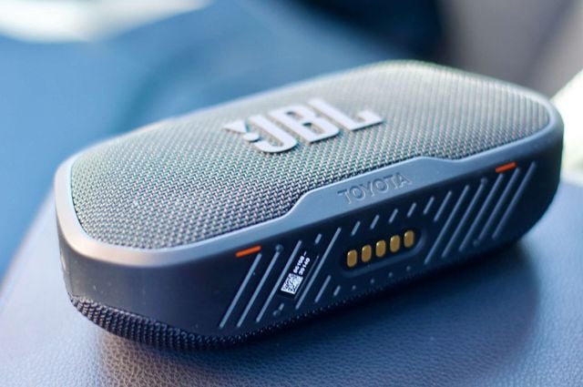 2025 Toyota 4Runner TRD-Off-Road-Premium/Heated&CooledSeats/WirelessAppleCarplay/NAV - 22977780 - 40