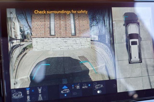 2025 Toyota 4Runner TRD-Off-Road-Premium/Heated&CooledSeats/WirelessAppleCarplay/NAV - 22977780 - 44