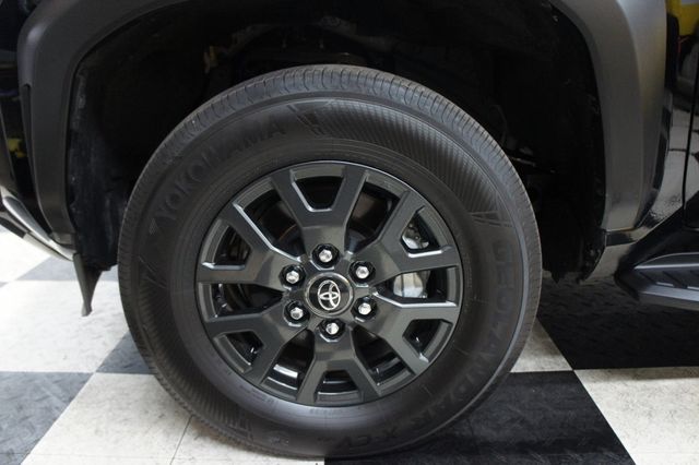 2025 Toyota 4Runner Ultra Low Mileage! - 22975067 - 23