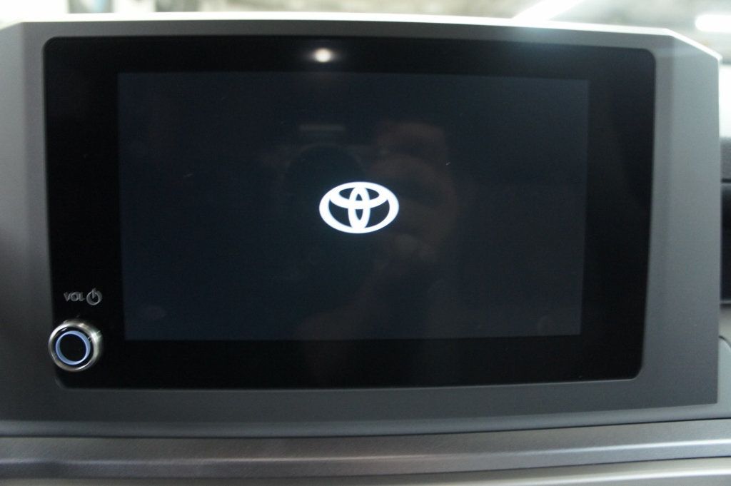2025 Toyota 4Runner Ultra Low Mileage! - 22975067 - 27