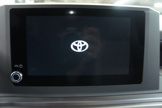 2025 Toyota 4Runner Ultra Low Mileage! - 22975067 - 27