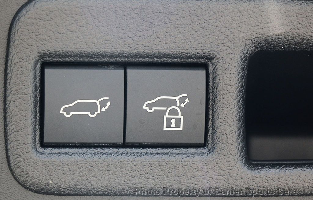 2025 Toyota bZ4X XLE AWD - 23002205 - 10