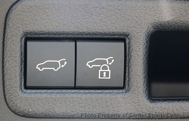 2025 Toyota bZ4X XLE AWD - 23002205 - 10