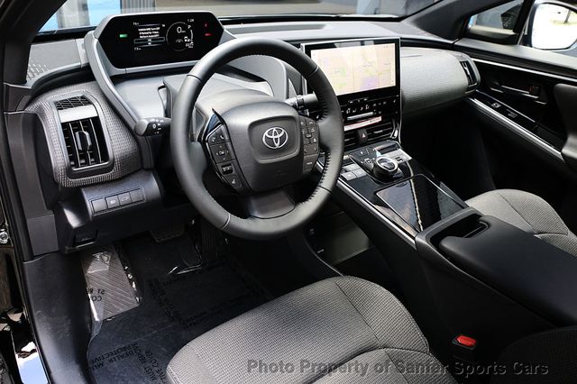 2025 Toyota bZ4X XLE AWD - 23002205 - 24