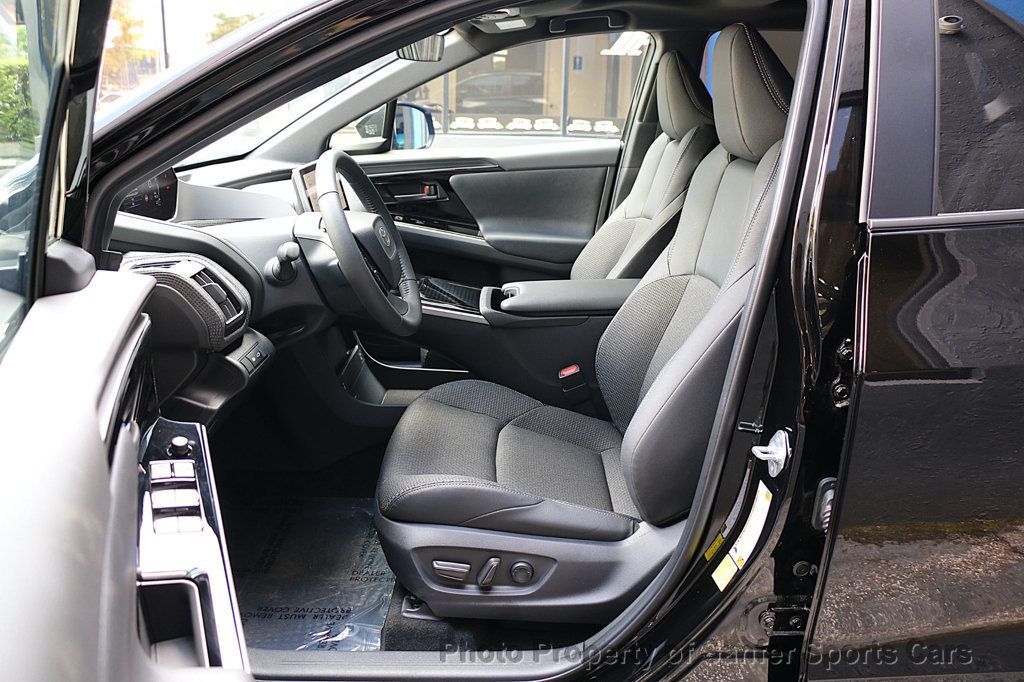 2025 Toyota bZ4X XLE AWD - 23002205 - 27