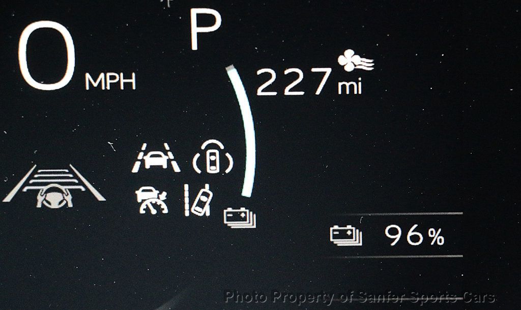 2025 Toyota bZ4X XLE AWD - 23002205 - 39