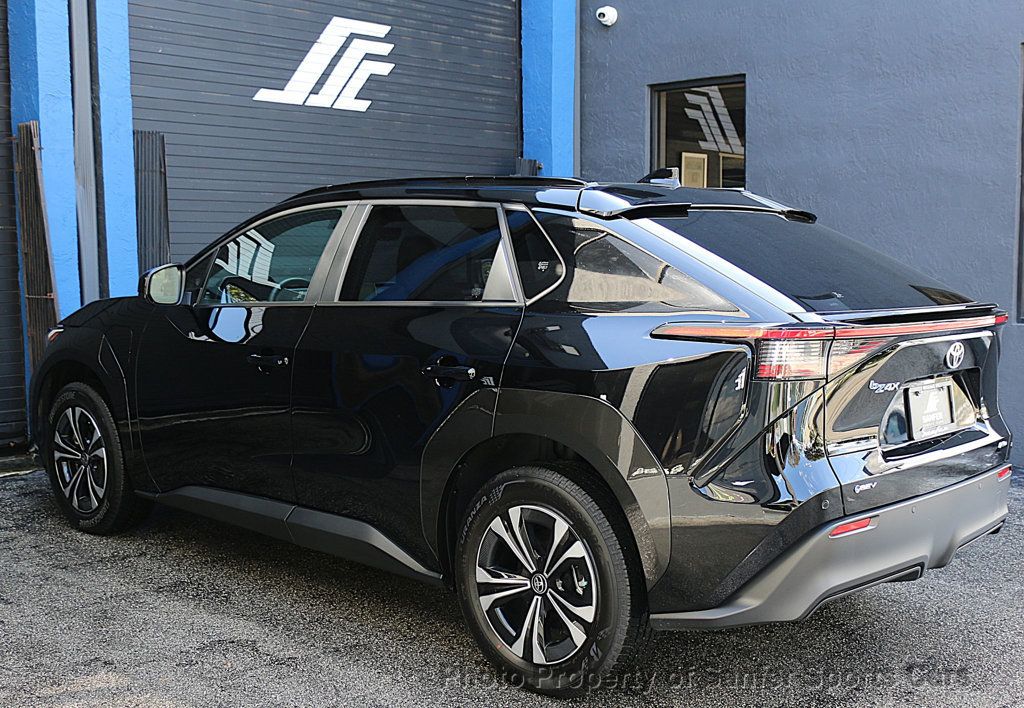 2025 Toyota bZ4X XLE AWD - 23002205 - 5