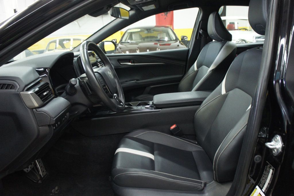 Toyota Camry photo 27