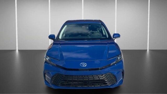 2025 Toyota Camry LE - 22988100 - 1