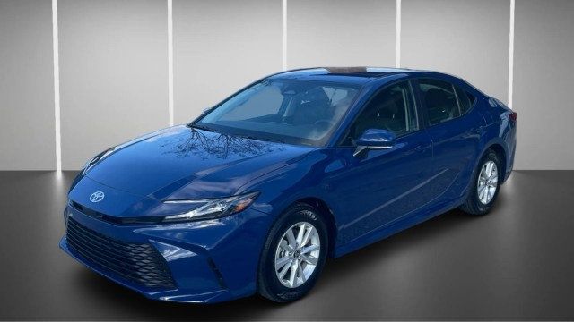 2025 Toyota Camry LE - 22988100 - 2