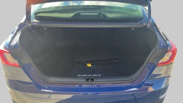 2025 Toyota Camry LE - 22988100 - 8