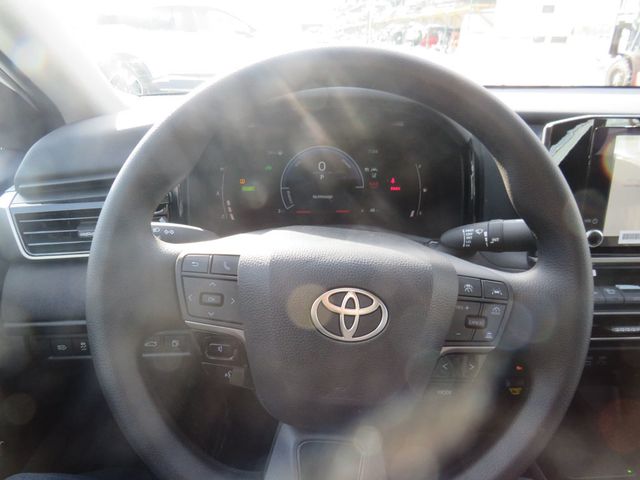 2025 Toyota Camry LE - 22977802 - 8