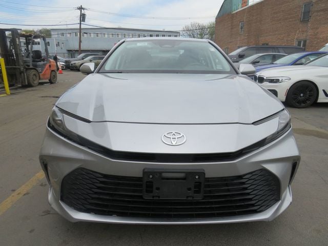 2025 Toyota Camry LE - 23013602 - 1