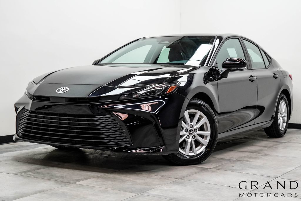 2025 Toyota Camry LE - 23009636 | Video 1