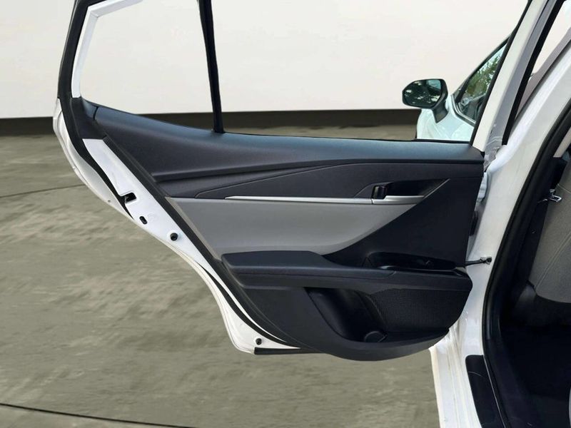 2025 Toyota Camry LE - 23038112 - 11