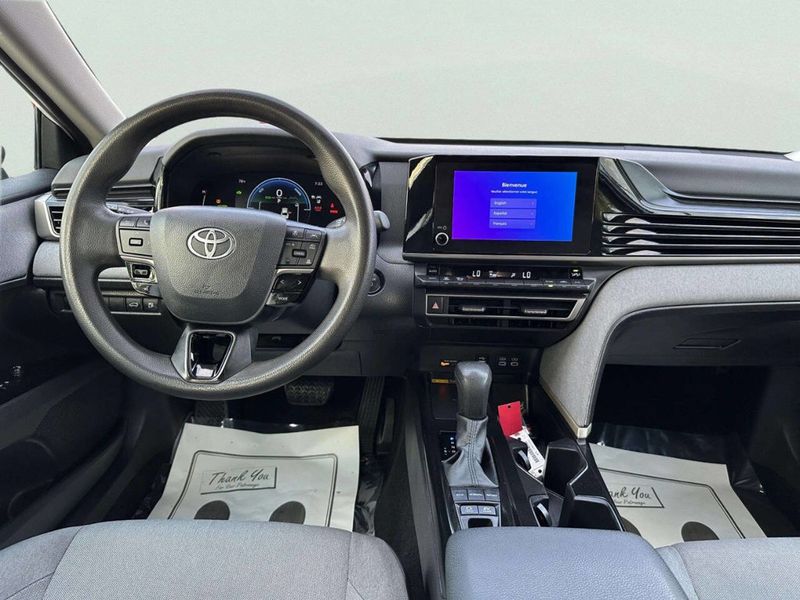 2025 Toyota Camry LE - 23038112 - 16