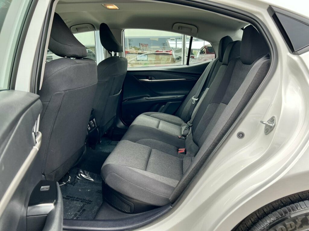 2025 Toyota Camry LE - 23072253 - 16