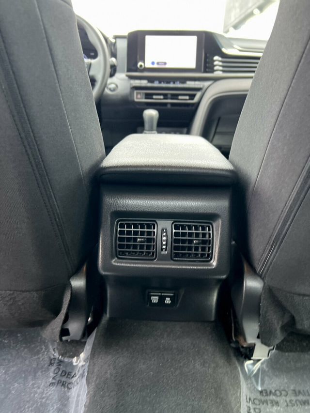 2025 Toyota Camry LE - 23072253 - 18