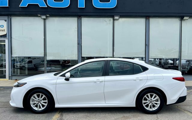 2025 Toyota Camry LE - 23072253 - 39