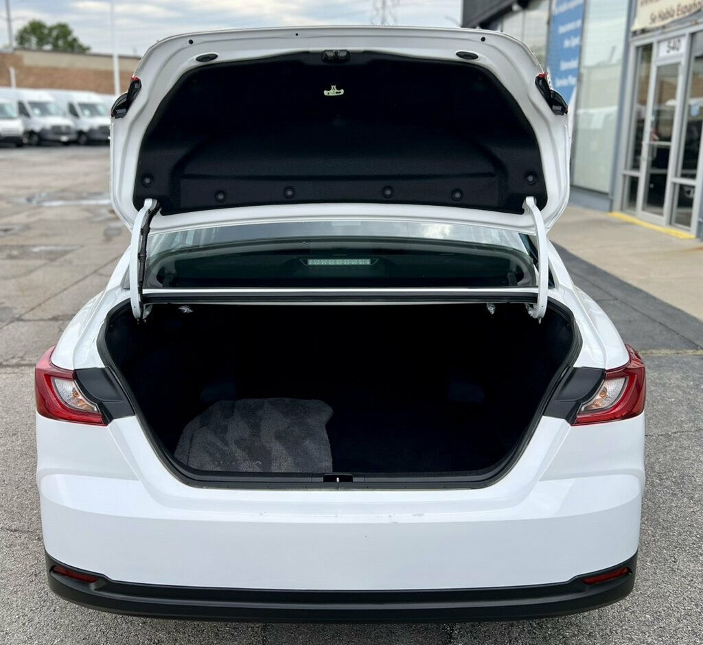 2025 Toyota Camry LE - 23072253 - 8