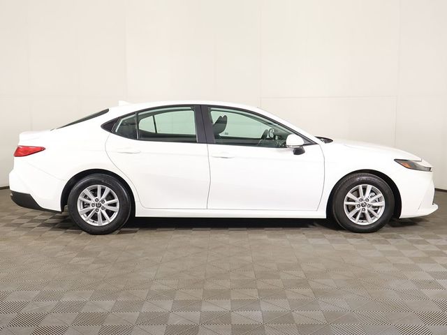 2025 Toyota Camry LE - 23057405 - 15