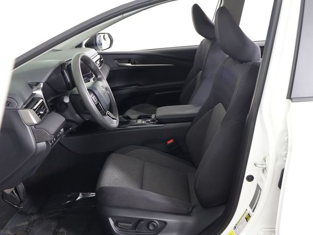 2025 Toyota Camry LE - 23057405 - 27
