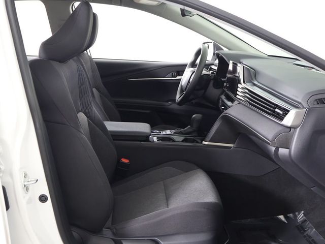 2025 Toyota Camry LE - 23057405 - 28