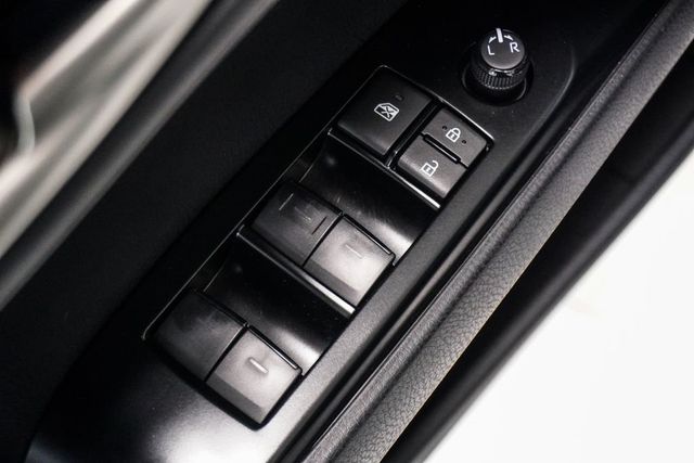 2025 Toyota Camry LE - 23005532 - 23