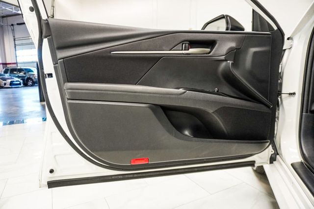 2025 Toyota Camry LE - 23010237 - 16