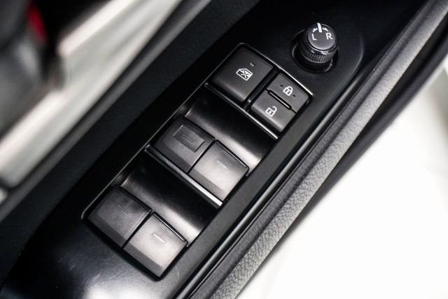 2025 Toyota Camry LE - 23010237 - 18